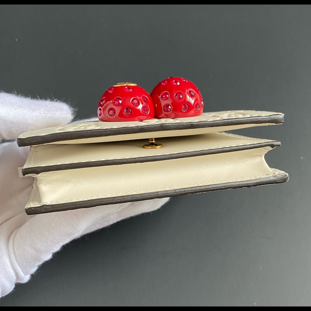 🎉HP🎉Gucci Wallet - Picture 7 of 12